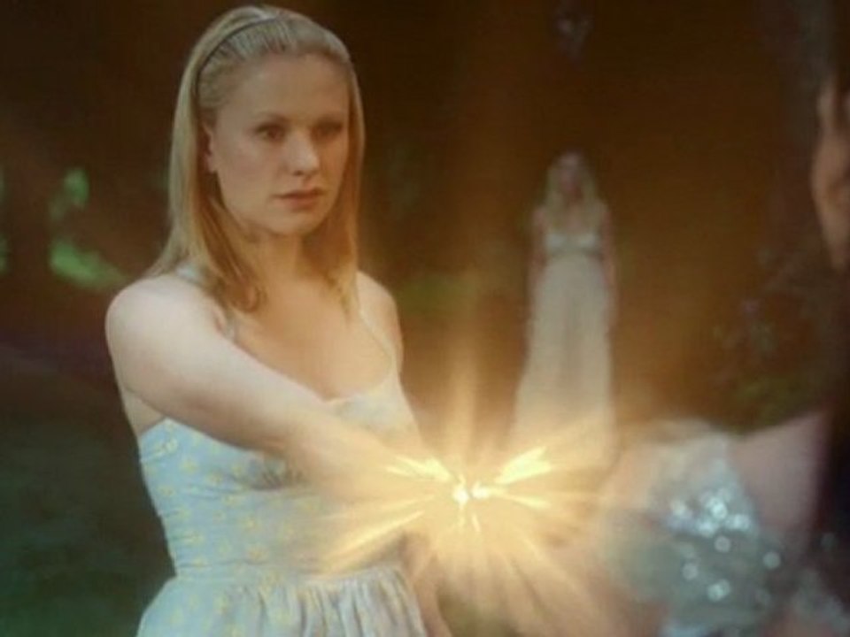 True Blood Season 3: Cliffhanger - Sookie (HBO)