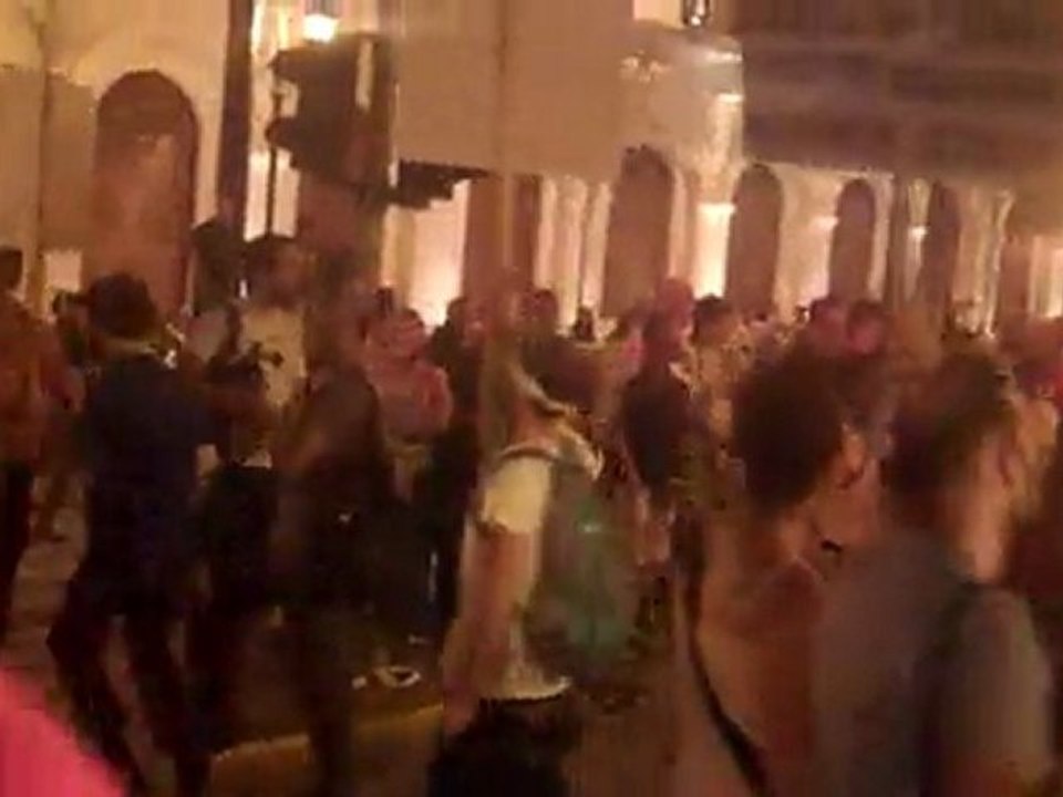 Αγανακτισμένοι Σύνταγμα 28η μέρα μουσική πορεία