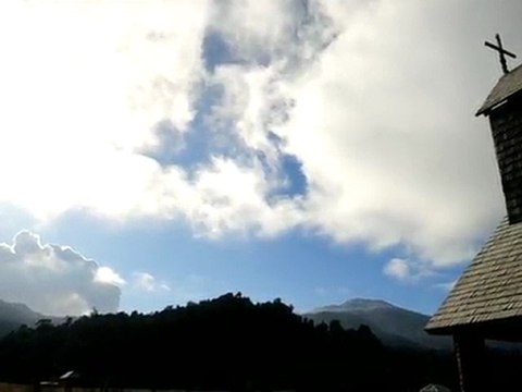 Las cenizas del Puyehue trastocan los vuelos y la economía local