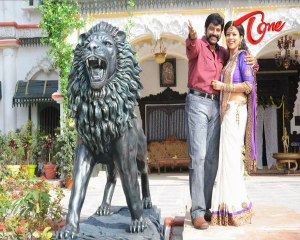 Bala Krishna - Nayanatara - Namitha - Sneha Ullal in Simha Song