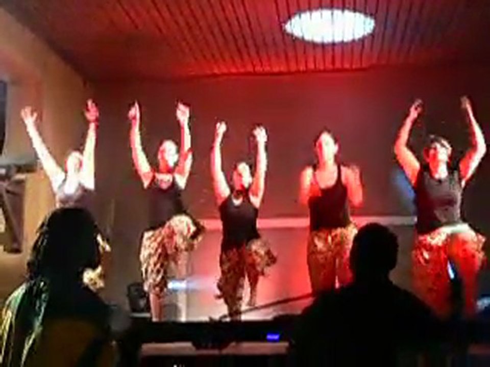 Chorégraphie congolaise de Serge Mambou