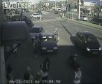 Ambulance vs Autounfall auf Kreuzung in Russland