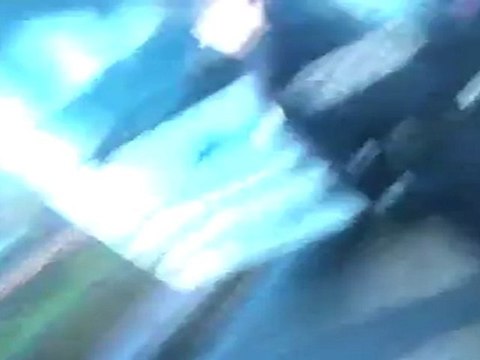 Migrant battu à Calais, par les militants de No Border