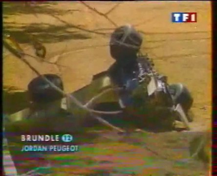 Formule 1 Australie 1996 Massive crash Brundle en francais (TF1)