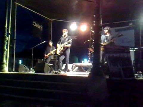 Folie quelque part Cyril Mokaiesh Valence Fête de la musique