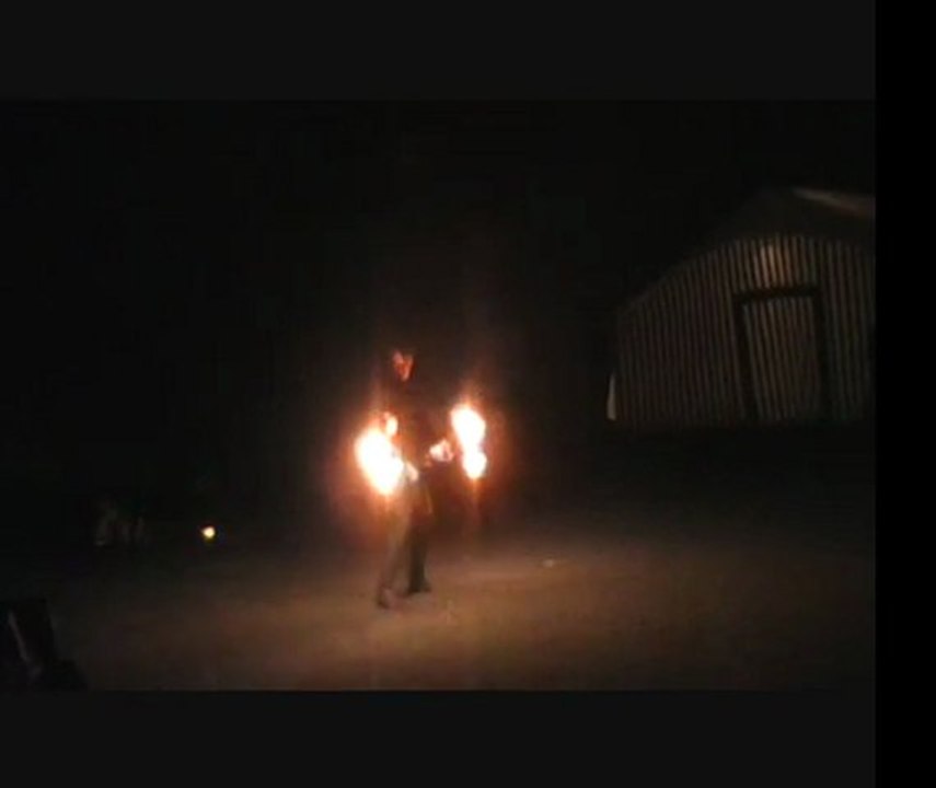 eventails de feu à Chaumot