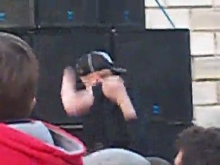 Elmer foot beat 8 =)