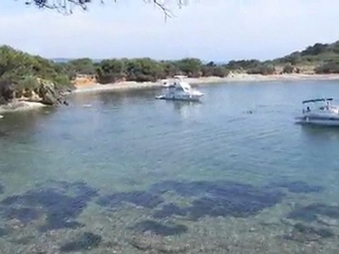 La Plage Noire, île de Porquerolles by Location Duo 83