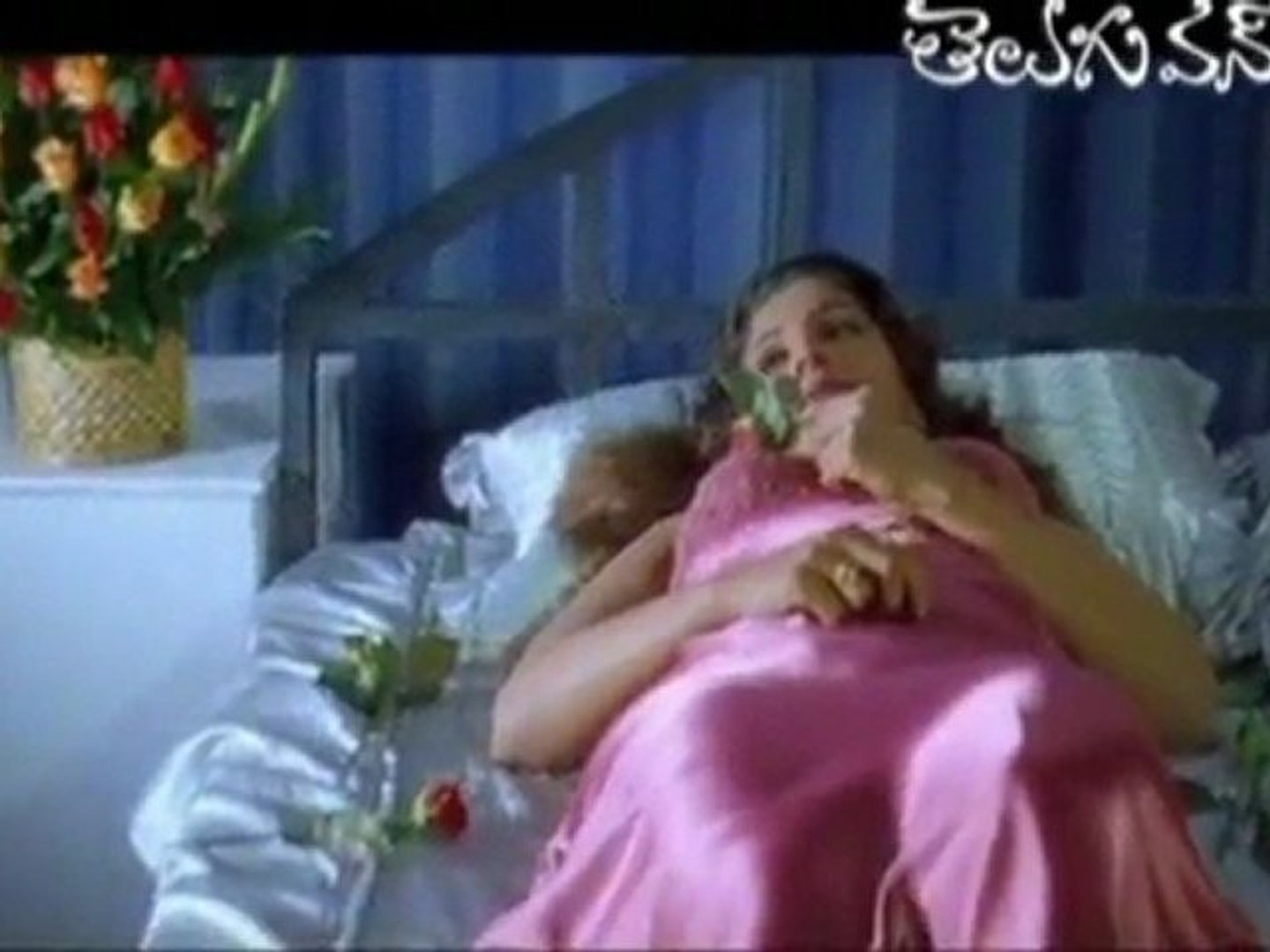 Rambha Bf Sex Video - Hot romantic scenes between Chiru and Rambha - video Dailymotion