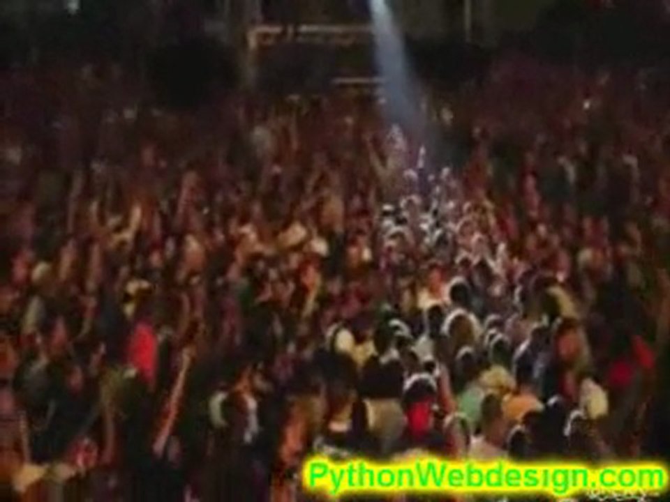 Justin Bieber Brutal Stage Dive Fail