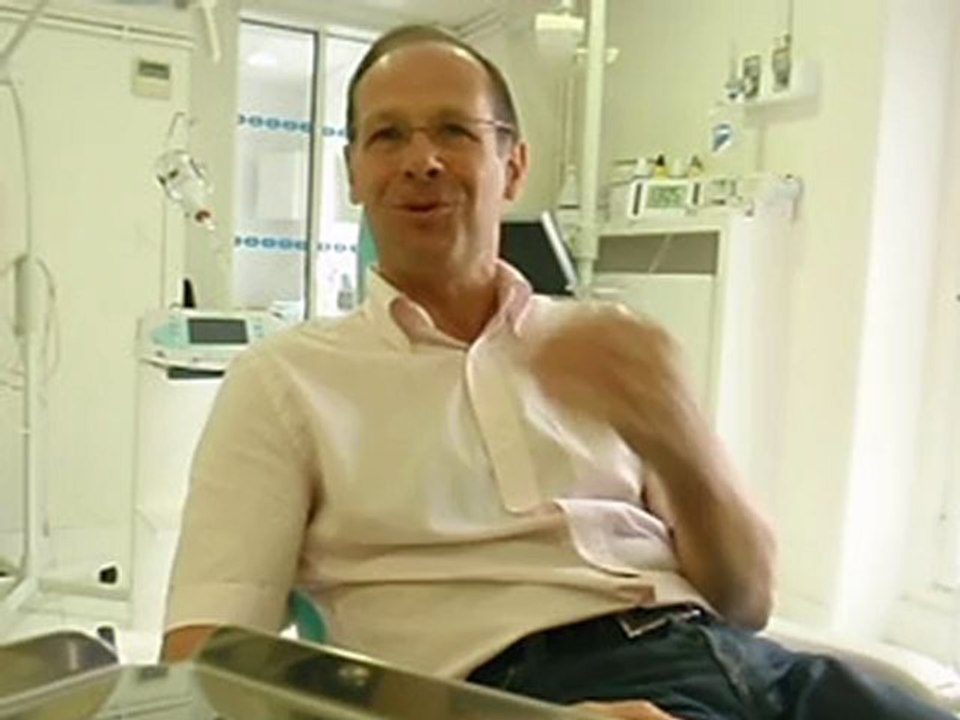 Video Temoignage soins dentaire a l'etranger - implant dentaire Espagne