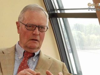 Competing currencies and gold