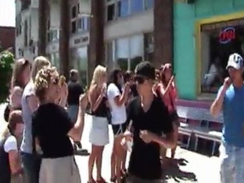 Justin Bieber brûle ses caleçons