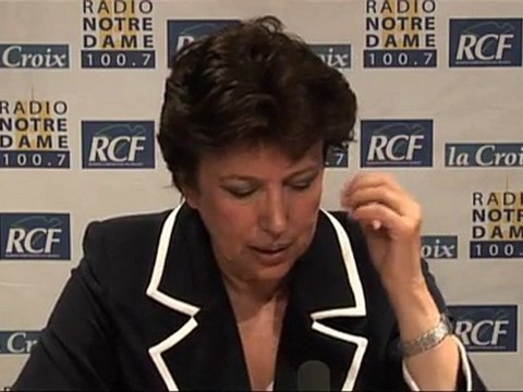 Roselyne Bachelot - Face aux Chrétiens Partie 2 - 23/06/2011