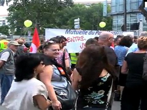 Manifestation devant l'Agence Régionale de Santé