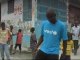 En Haïti, Lilain Thuram a joué au foot avec les enfants de Cité l'Eternel