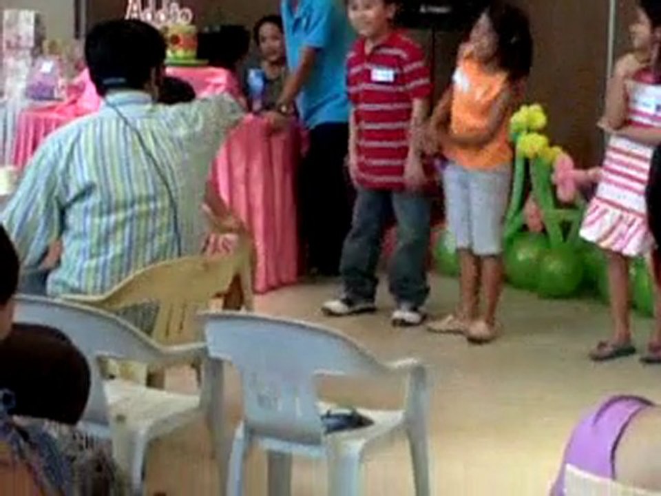 dani playing