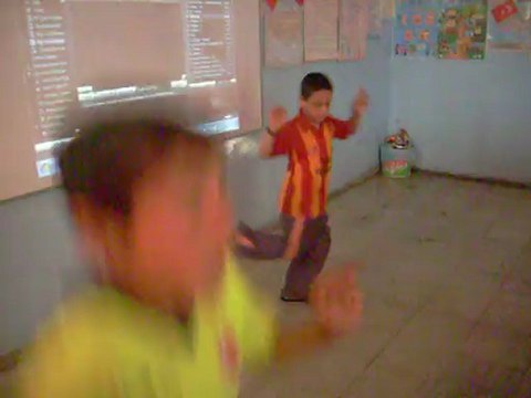 Karacaoğlan İlköğretim Okulu-Çalgamış Gösterisi