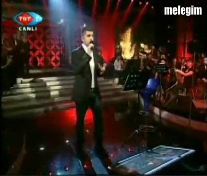 Özcan Deniz-Derin Duygular-Solo Performans-İki Renk