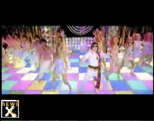 Aamir Khan turns item boy