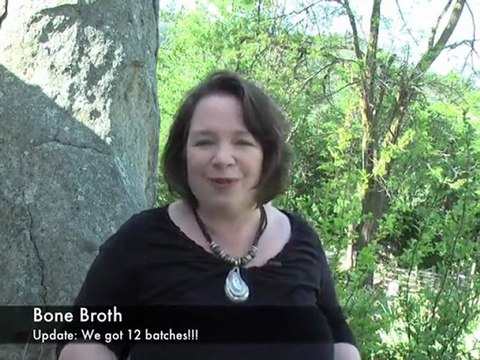 Bone Broth: Twelve Days Of Gelatin-Rich Broth