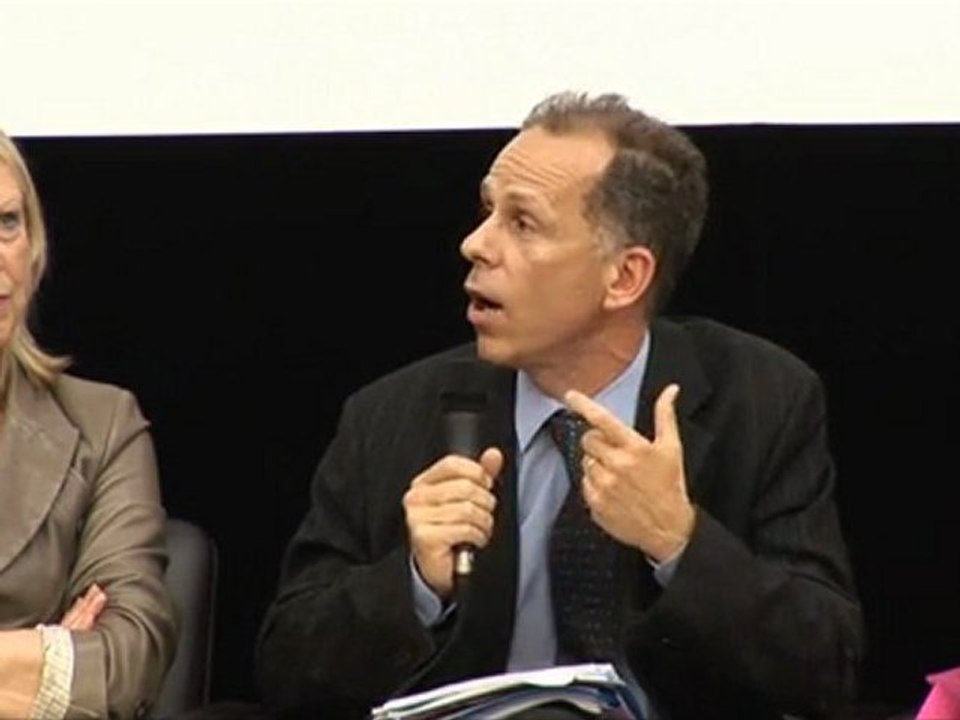 UMP- Femmes.- "Il y a une invisibilité des hommes dans la sphère privée"