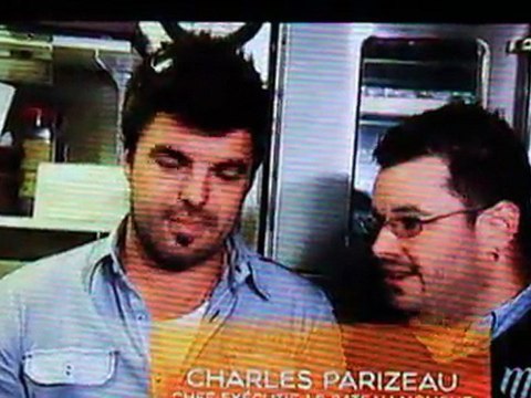 Le Bateau-Mouche au Vieux-Port de Montréal - Par Ici la Sortie (Mlle)