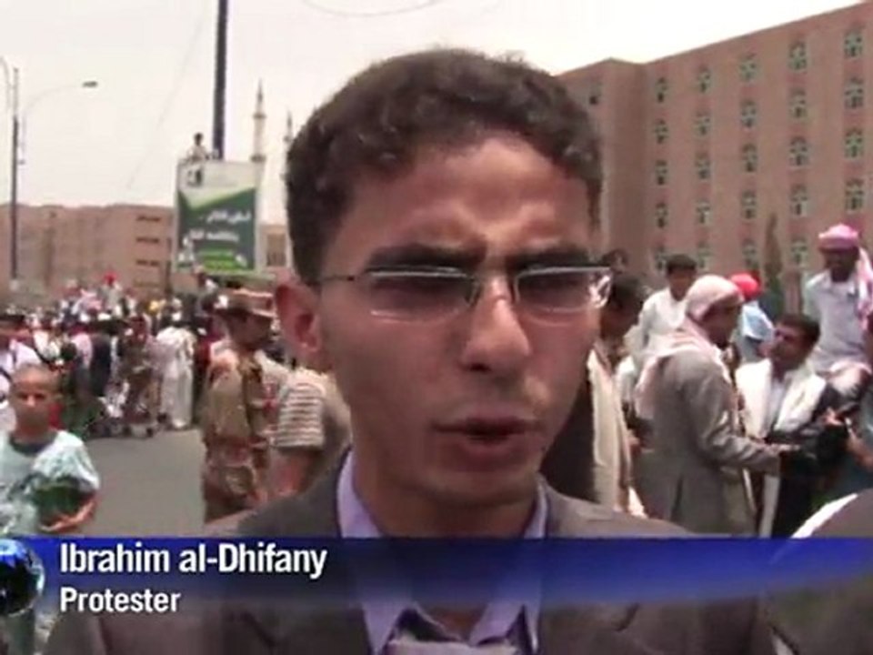 Yemeni protesters demand interim ruling council