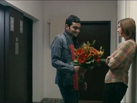 Elle ne pleure pas, elle chante