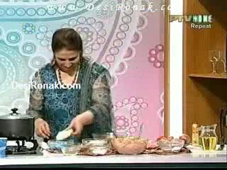 meena bazar 24 june 2011 P2