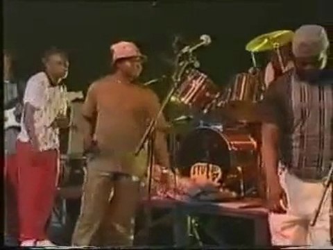 PAPA WEMBA ZENITH - FIOTI FIOTI SHOW PARTIE 1