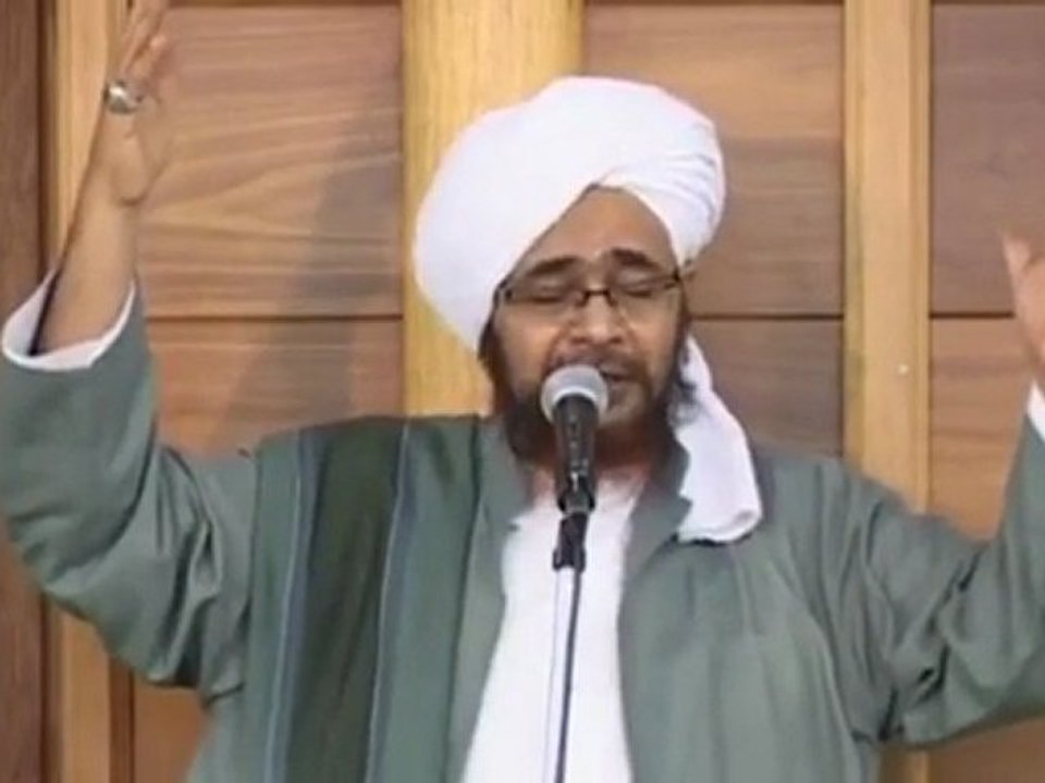 عمر بن حفيظ وعى العبر من سفينة نوح