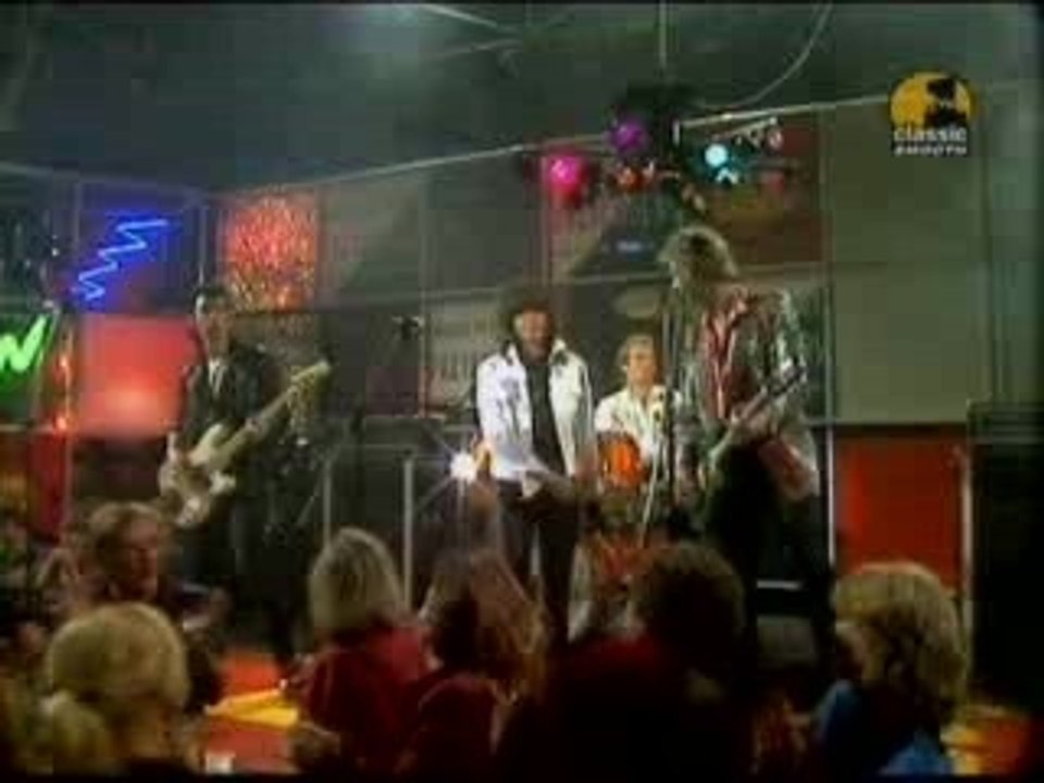 The Pretenders - Brass In Pocket (1979)