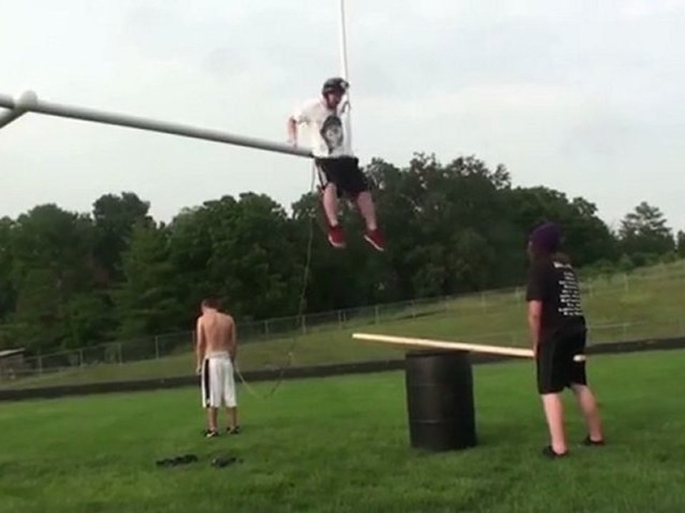 Doppelter Nussknacker und ein Ritzenputzer