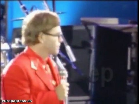 Elton John y su hijo, censurados
