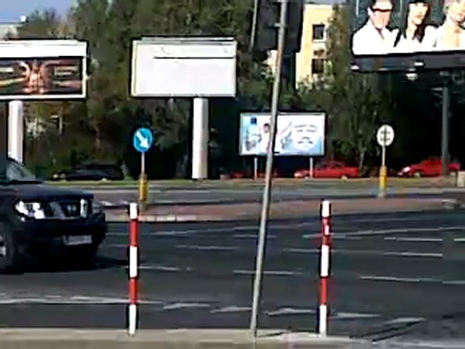 AUDI R8 vs Scooter - Warsaw 20090926