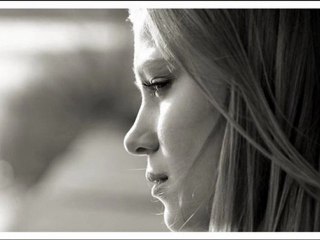 Bende hakkın varsa, SeviLdiğin güne say.