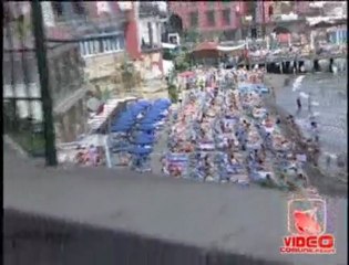 Napoli - Rifiuti, regia occulta dietro ai roghi