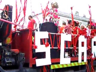 Metrosexuals i carrossa Scarlet