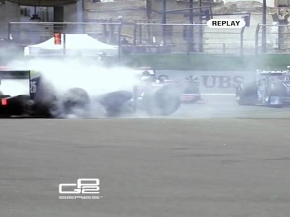 GP2 Valance 2011 Start big crash