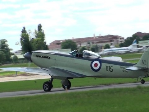 Seafire au roulage Full HD Meeting aérien du Bourget Paris Airshow LFTA 2011