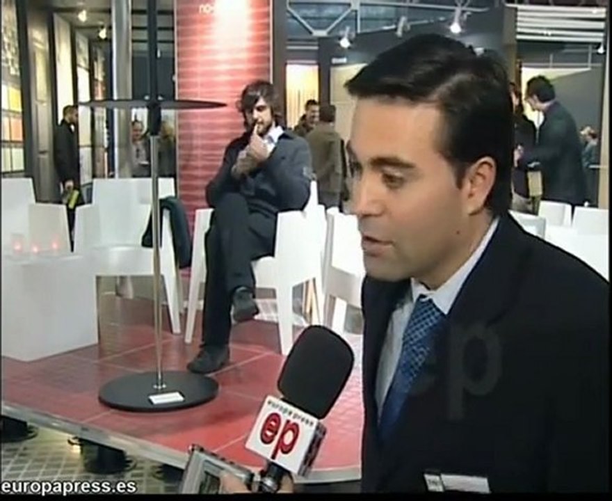 Presentan baldosa calefactada para terrazas de bares