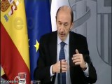 Rubalcaba anuncia autorización de deuda a Andalucía