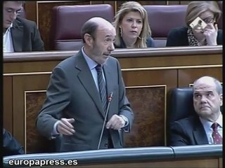 Rajoy reprocha a Zapatero que no genera confianza