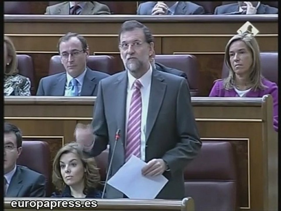 Rajoy reprocha a Zapatero que no genera confianza