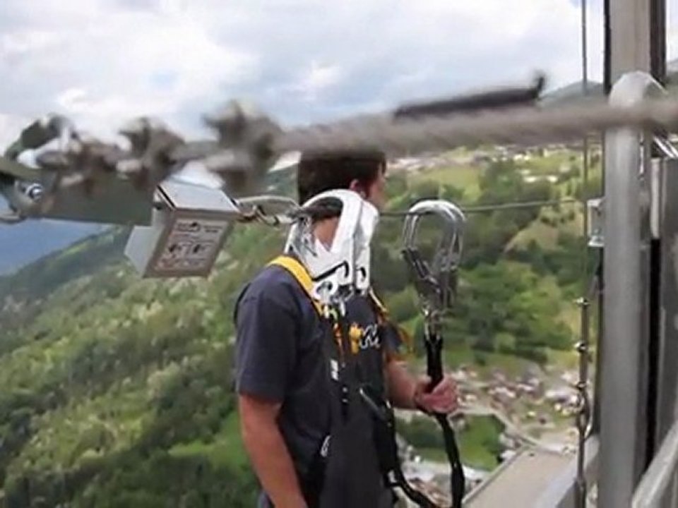 Trial On The Roof - Les Arcs