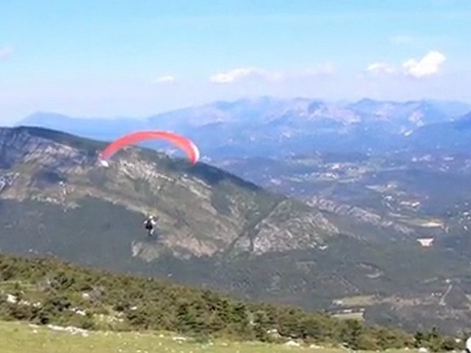 Stage parapente UCPA Lachens juin 2011 480p