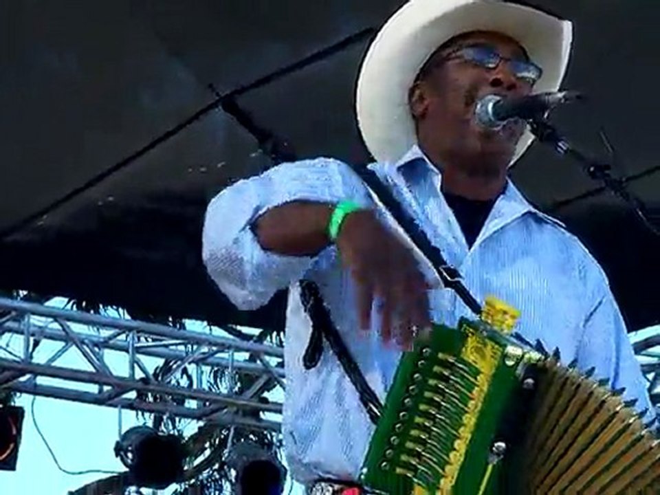 Leroy Thomas & the Zydeco Roadrunners in Long Beach, California