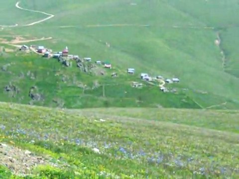 Resim 426 (UFAK Hasan) yayla yolu seferin den kısa bir bölüm.