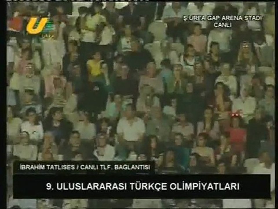 İBRAHİM TATLISES CANLI YAYINDA SEVENLERİNE SELAM GÖNDERDİ (26.06.2011)